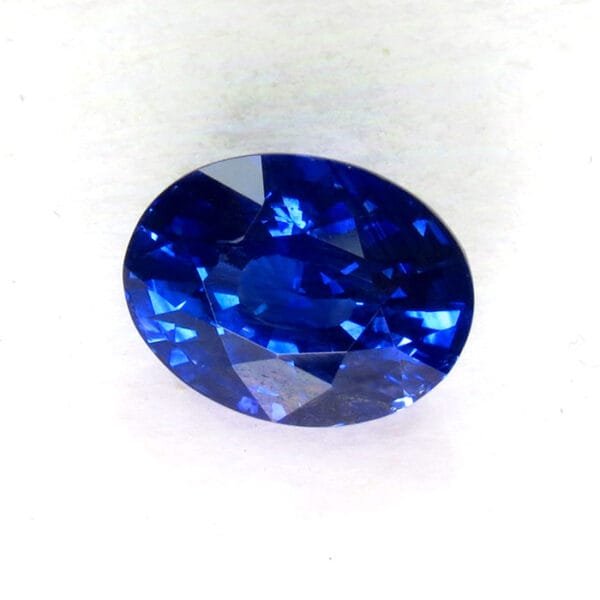 Natural Sri Lanka sapphire 3.57 carats with vivid royal blue color