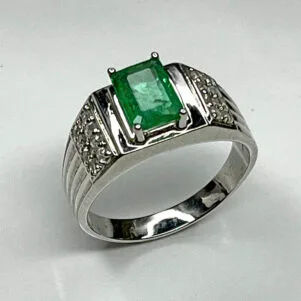 Bague Argent 925 Émeraude Naturelle Rectangulaire – Modèle Élégance Striée