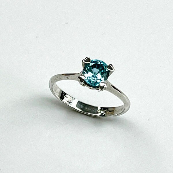 Bague argent 925 modèle cœur avec pierre naturelle zircon bleu clair taille 53
