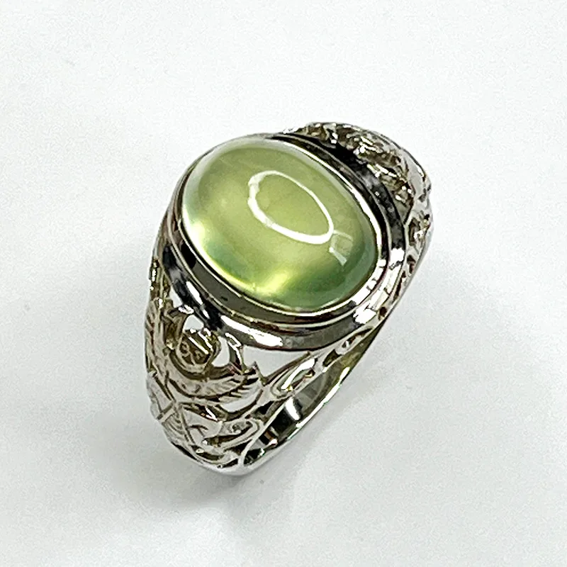 Bague argent 925 avec prehnite naturelle cabochon ovale 7 carats