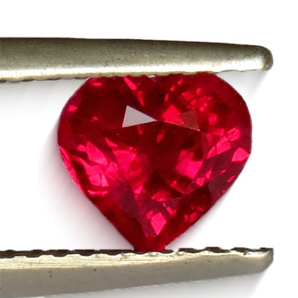 1.09 ct GIA Certified Ruby Heart – Pigeon Blood Burma – Gems2u4ever (Front View)
