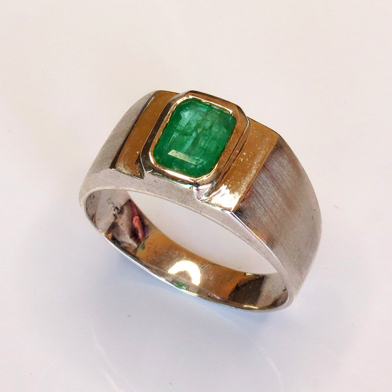 Bague homme argent 925 avec émeraude naturelle taille émeraude, design classique et intemporel