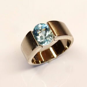 Profil de la bague Onde Marine en argent sterling 925 avec aigue-marine