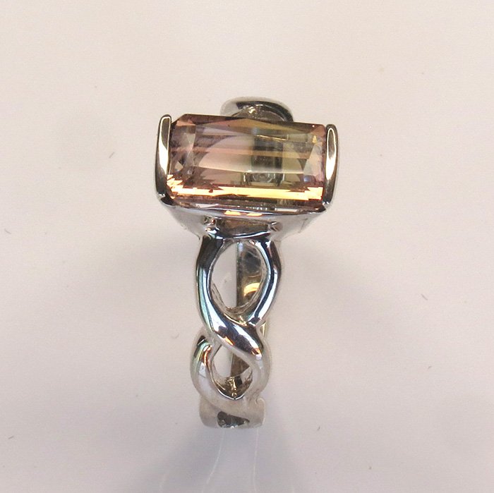 Tourmaline bicolore naturelle sertie sur bague Sillage Rosé en argent sterling 925