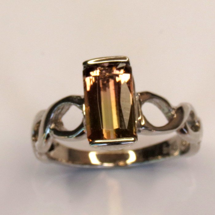 Bague argent 925 avec tourmaline bicolore aux nuances rosées et dorées
