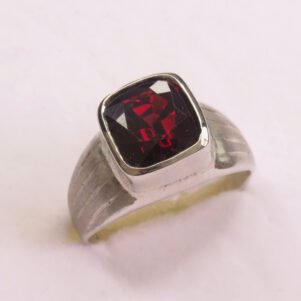 Bague grenat almandin naturel argent 925 taille 66, monture massive